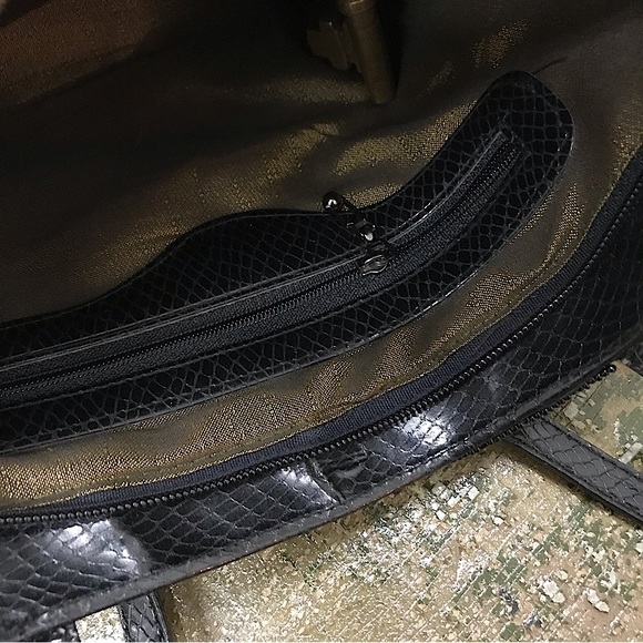 Gorgeous Glass Bead Purse! - Picture 5 of 11